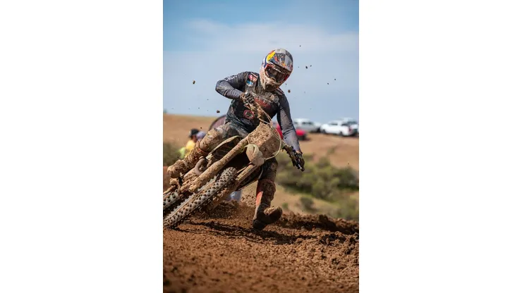 Benja Hererra la rompe en la última fecha del motocross