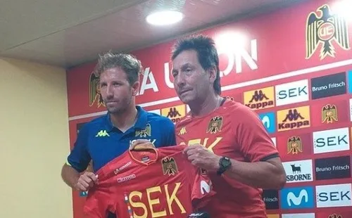 Presentación de Felipe Seymourjunto a Fernando Díaz