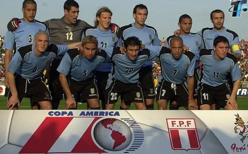 Copa América Perú 2004 | Tecer lugar: Uruguay | Figura: Diego Forlán