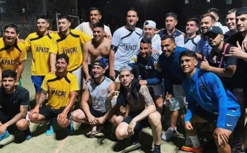 Pichanga de Tévez con sus amigos