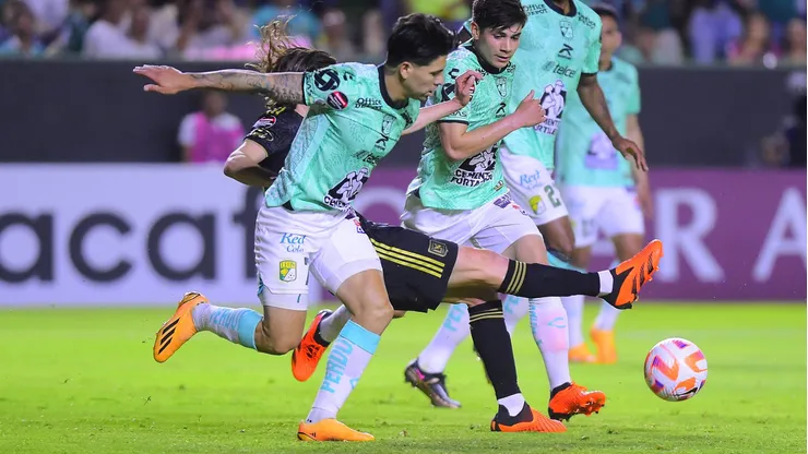 Víctor Dávila fue titular y jugó prácticamente todo el partido en la final de ida de la Liga de Campeones de la Concacaf.