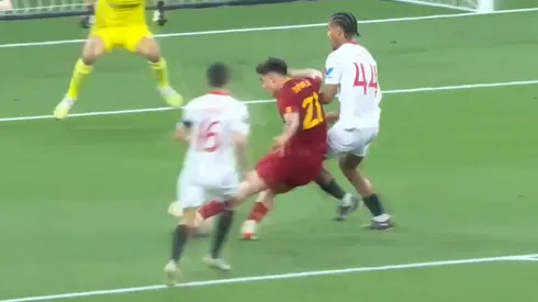 Paulo Dybala anotó el gol que le da el triunfo a la Roma contra Sevilla en al final de Europa League. Foto: ESPN.