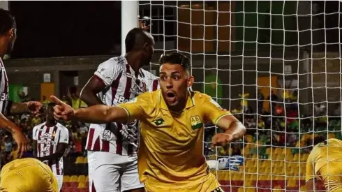 El jugador presentó su renuncia al Atlético Bucaramanga de Colombia.