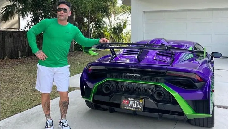 Marcelo Ríos compartió la felicidad de su nuevo Lamborghini.