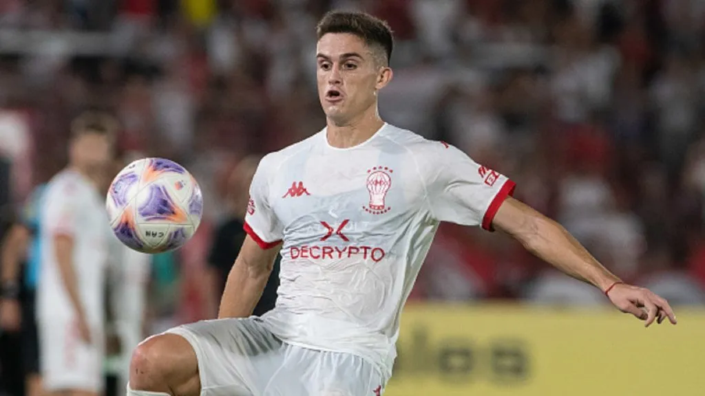 Guille Soto se vistió de villano en derrota de Huracán.