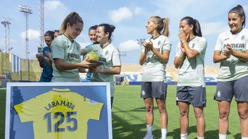 Francisca Lara dijo presente en la ceremonia de retiro de su compañera.