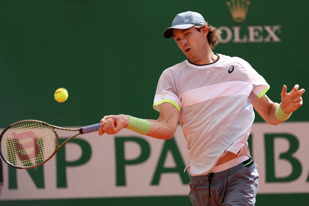 Nicolás Jarry se coronó campeón en Ginebra y llega con la motivación a full para Roland Garros. | Foto: Getty