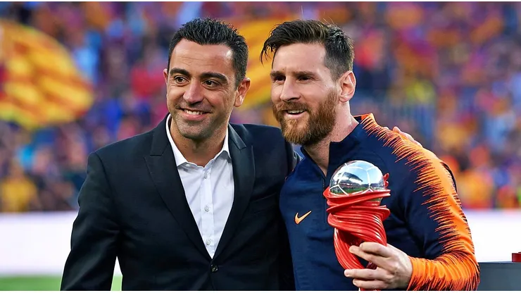 Xavi le hace guiños a Messi pensando en el futuro.