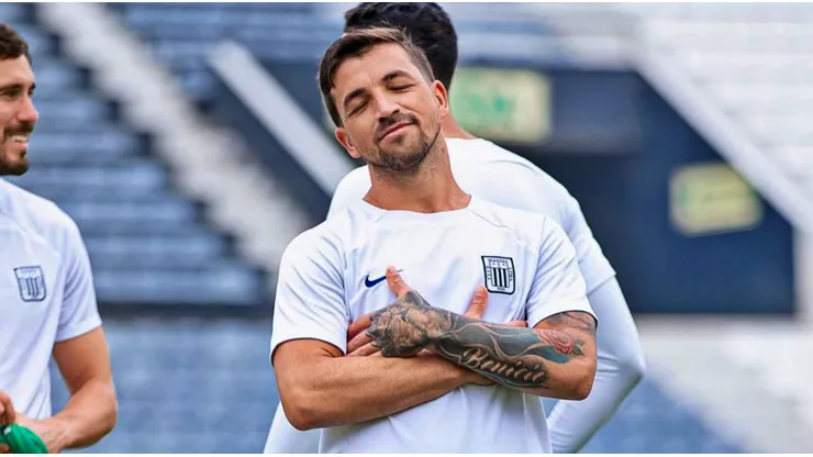 Gabriel Costa celebró en Perú con Alianza Lima.