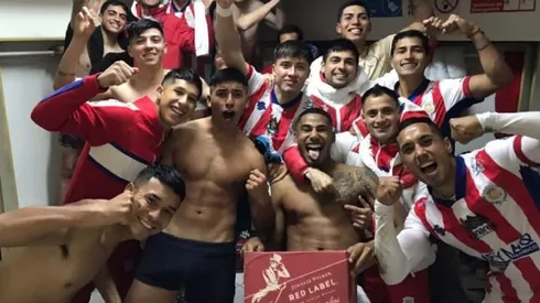 Deportes Linares venció a Deportes Iberia como visitante en la Segunda División profesional y hubo premio. También un mensaje de Jaime Valdés, el gerente deportivo del club.