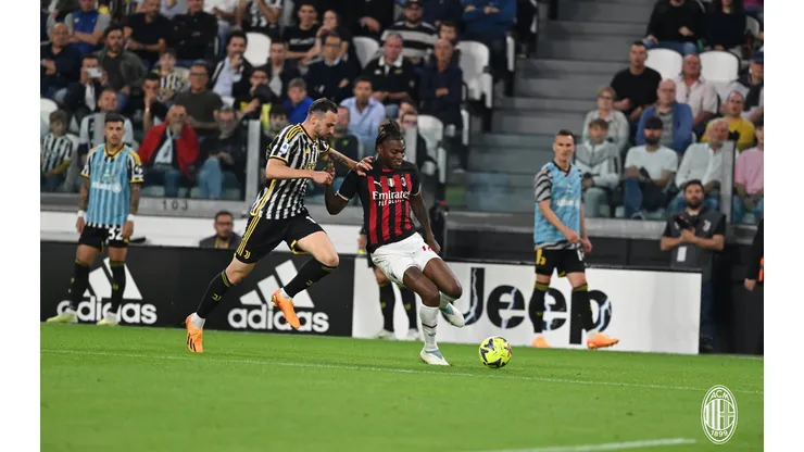 El Milan y la Juventus dieron muestra de gran juego, aunque primó la consistencia de la escuadra rosonera.
