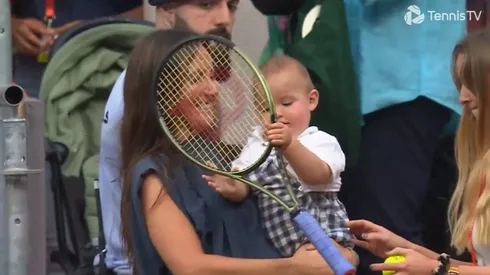 El hijo de Nicolás Jarry se quedó con la raqueta del campeón.