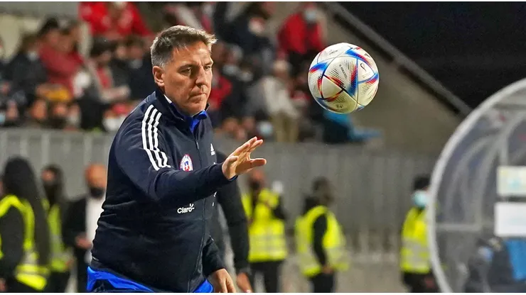 Berizzo le dejaría su lugar a Ernesto Marcucci, uno de sus ayudantes en la Roja.