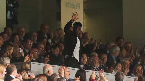 Vinícius Júnior se emociona tras homenaje en el Bernabéu.