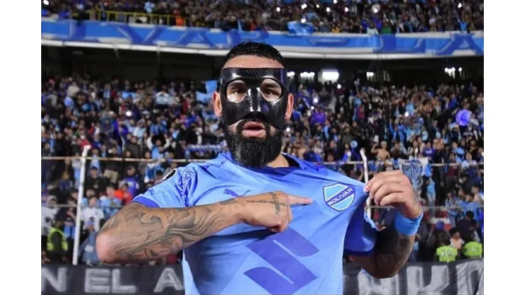 Ronnie Fernández festejó así el histórico gol que anotó con el Bolívar en la Copa Libertadores.