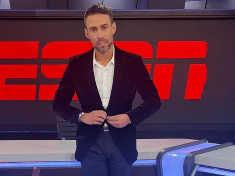 Filtran chat erótico de Valdivia tras comentar partido de Colo Colo