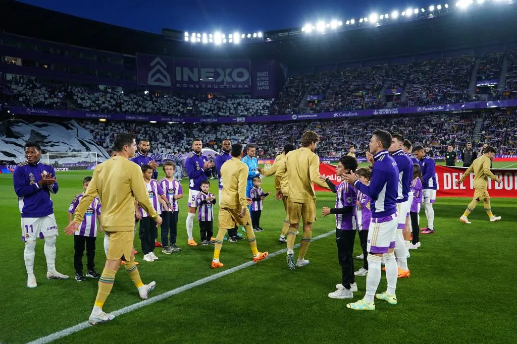 Valladolid le hizo pasillo al campeón Barcelona y después lo goleó.