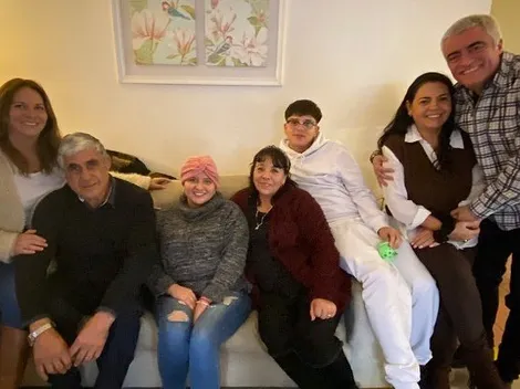 Mauricio Flores comparte una emotiva foto familiar junto a su hija