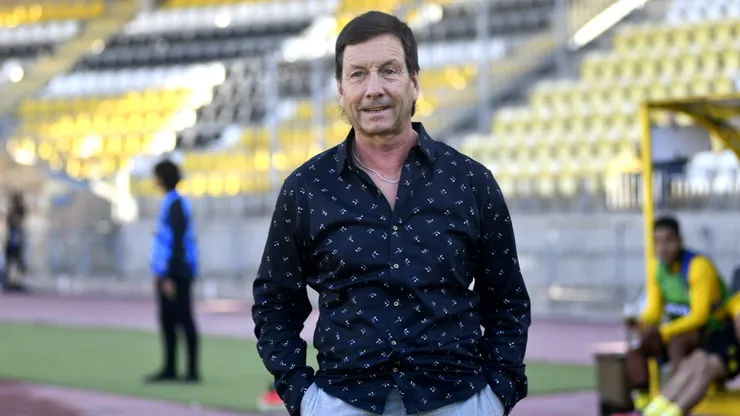 Fernando Díaz cuenta que la camisa se la regalaron los hinchas y se ha vuelto cábala en Coquimbo Unido.