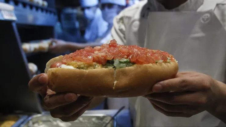 ¿Cuáles son los mejores lugares para comer en el Día del Completo?