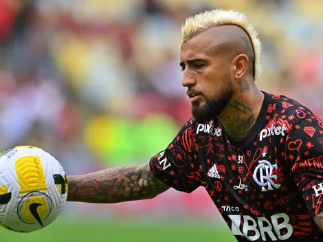 Vidal se llena de insultos en saludo cumpleañero del Flamengo