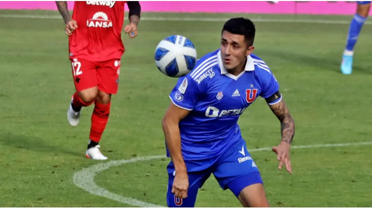 Ignacio Tapia toma camiseta de titular ante las varias bajas de Universidad de Chile.