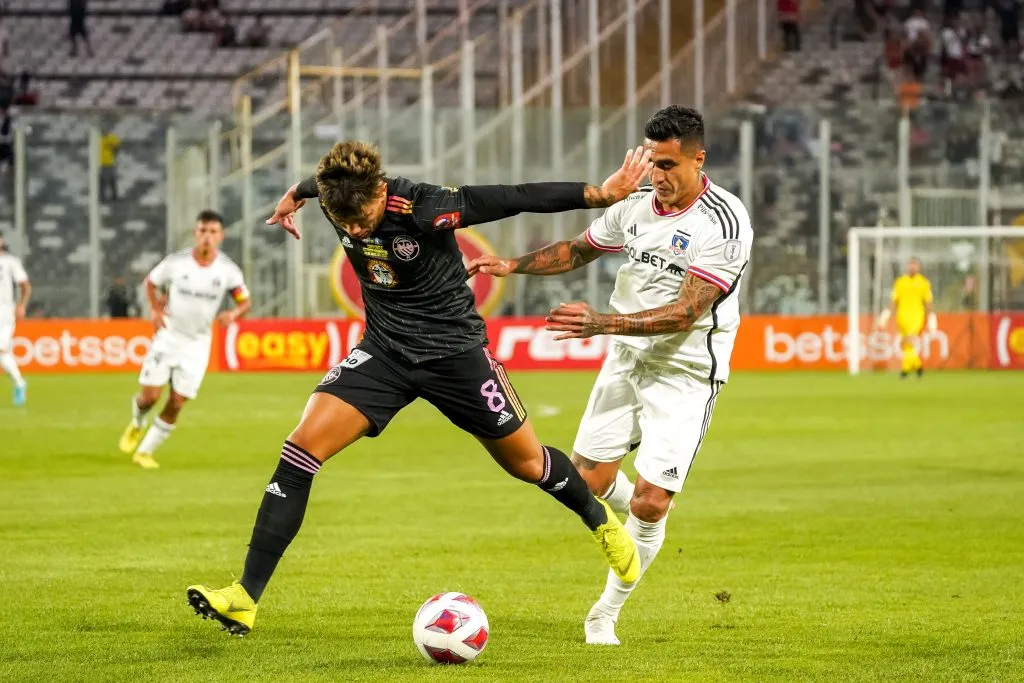 Darío Lezcano se va de Colo Colo, donde alcanzó a marcar tres goles. Foto: Guille Salazar, RedGol.