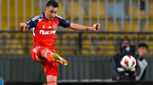 Nery Domínguez de central será sólo una de las novedades en el fondo. Foto: Comunicaciones U de Chile.