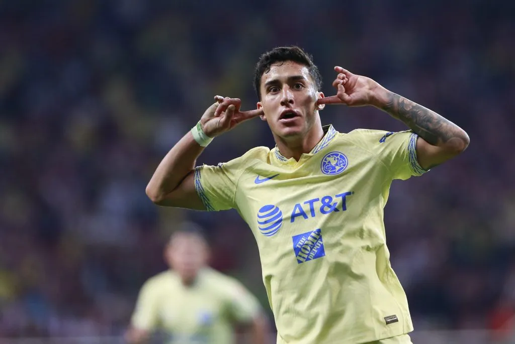 Alejandro Zendejas recibió el pase de Diego Valdés y sacó la varita para hacer magia con un golazo. Foto: JamMedia.