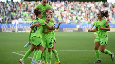 El equipo de las lobas suman 17 títulos entre la Liga y la Copa de Alemania.