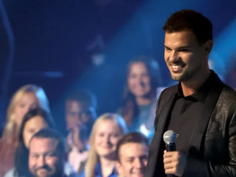 Taylor Lautner reacciona al relanzamiento de "Speak Now"