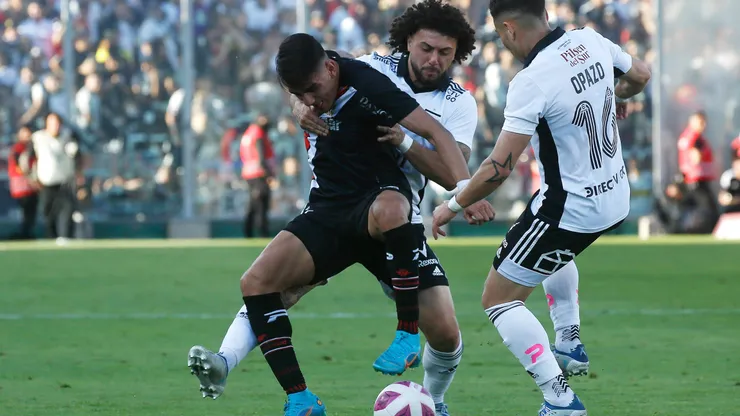 Colo Colo busca presionar a los líderes a costa de Curicó. Foto: Photosport.