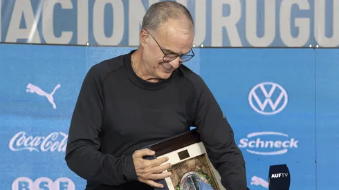 Marcelo Bielsa en Uruguay: el fútbol, los hinchas y el matrimonio.