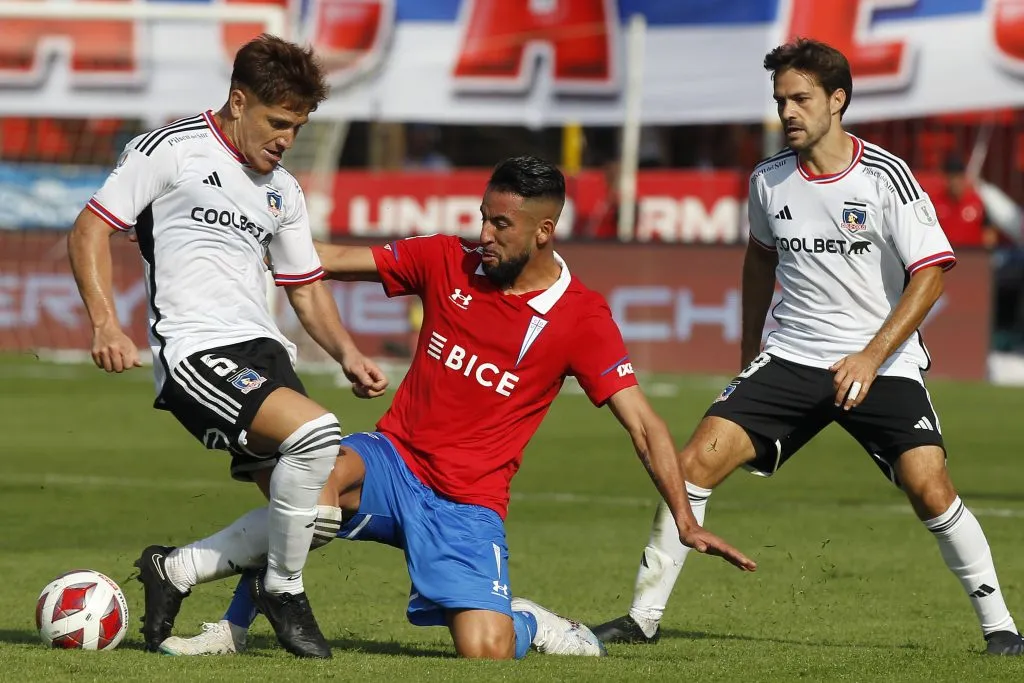 En la UC dejan en claro que el jugador va continuar su carrera en el extranjero. Foto: Dragomir Yankovic/Photosport