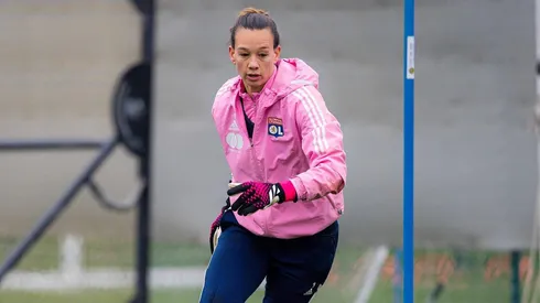 Christiane Endler es elegida mejor portera de la Liga de Francia