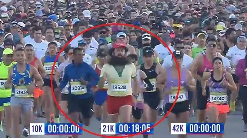 El Forrest Gump chileno llegó hasta la Maratón de Santiago. Foto: TVN.