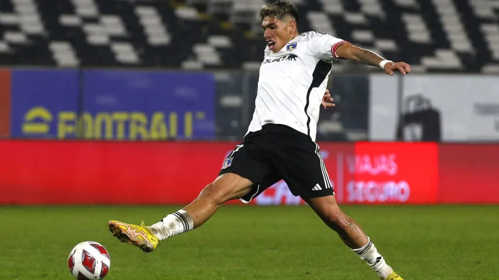 Carlos Palacios recibió los dardos de Jorge Garcés. Foto: Guille Salazar, RedGol.