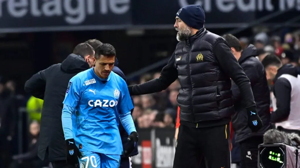 Igor Tudor y Alexis Sánchez del Olympique de Marsella