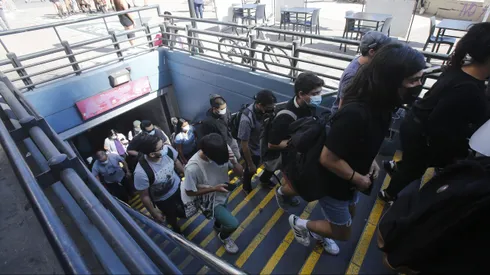 ¿Cuál es el horario de cierre de Metro para viernes 12 de mayo?