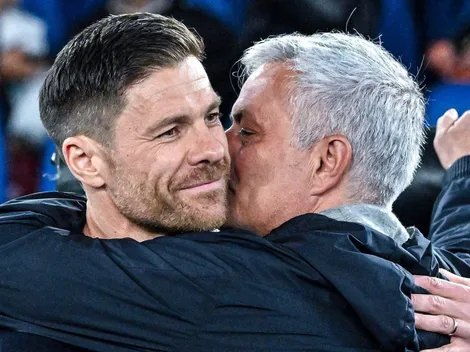 José Mourinho y Xabi Alonso se reencuentran con un paternal beso