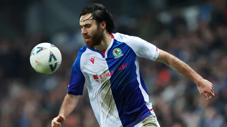Ben Brereton Díaz dejó el Blackburn Rovers y tiene todo listo con el Villarreal, pero aún no es oficial. Esto lo tiene aún como agente libre en Europa.