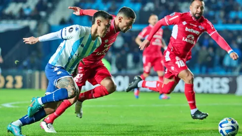 Ñublense se ve las caras ante Racing en Buenos Aires.