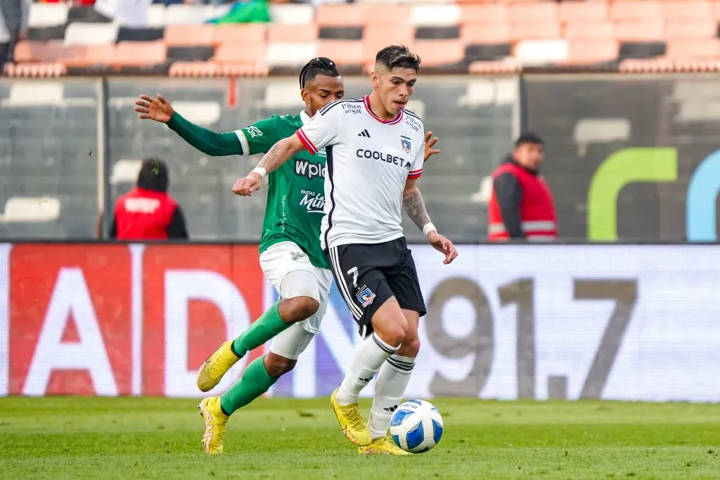 Carlos Palacios en acción durante el amistoso entre Colo Colo y Deportivo Cali. (Guille Salazar/RedGol).