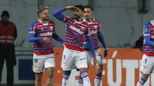 Juan Martín Lucero regresó a Chile tras su polémica salida de Colo Colo. Y lo hizo con goles y pifias desde las tribunas.