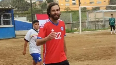 Brereton dándolo todo en la pichanga de Valparaíso