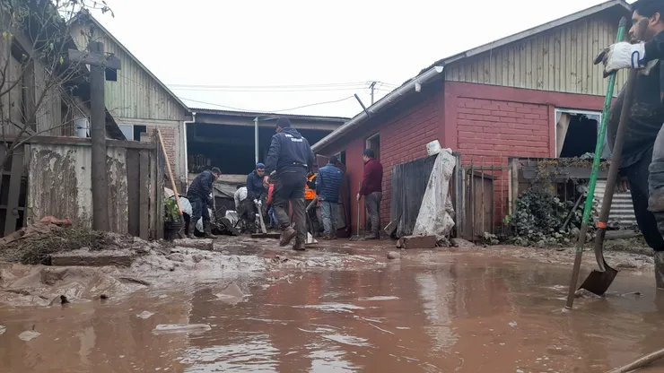 Sistema frontal arrasa a Licantén