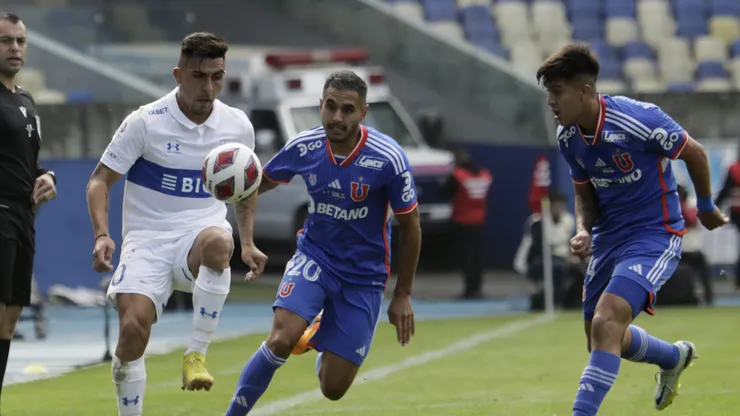 Universidad de Chile y Universidad Católica concluyen el partido iniciado en Concepción.