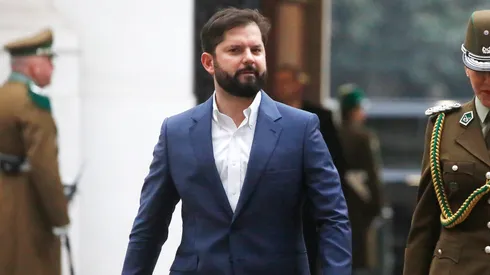 Cae aprobación del presidente Boric