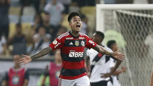 Erick Pulgar marca su segundo gol por el Flamengo