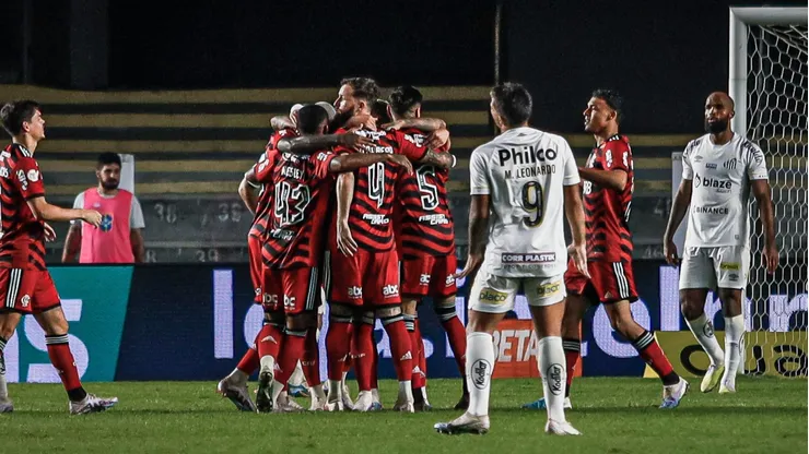 Los jugadores de Flamengo celebran con Pulgar